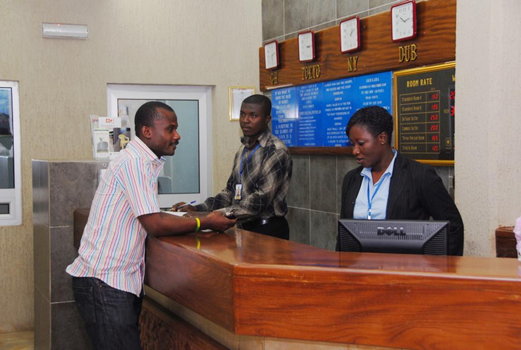 Robin Hood Inn Ogbodjo Bagian luar foto